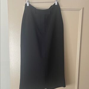 Riviera Black Pencil Skirt - Aritzia like new Size 8